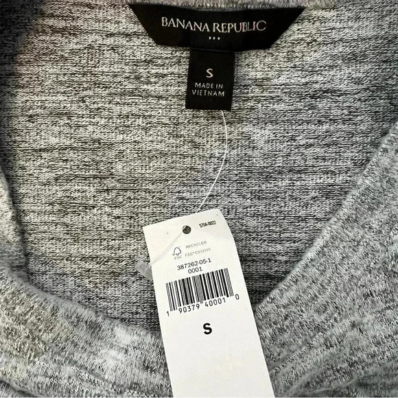 Gray super soft knit sweater nwt size small - Picture 4 of 7